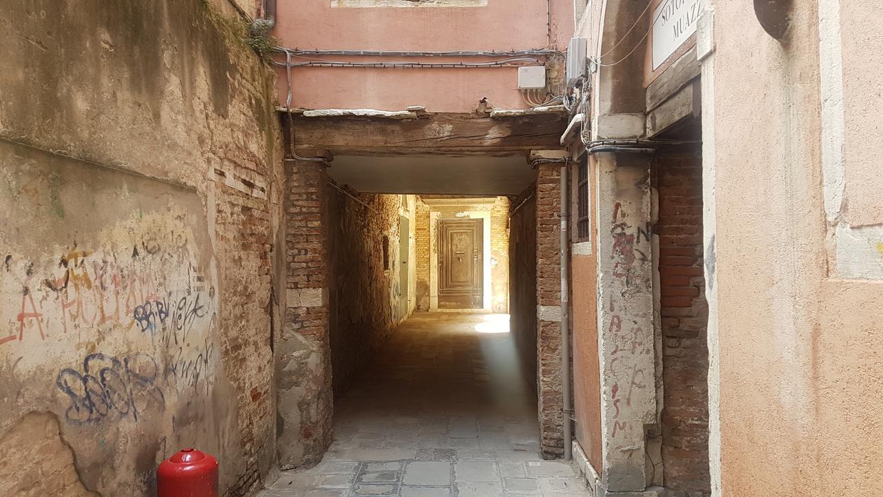 Corte Sconta Mini-Loft البندقية المظهر الخارجي الصورة